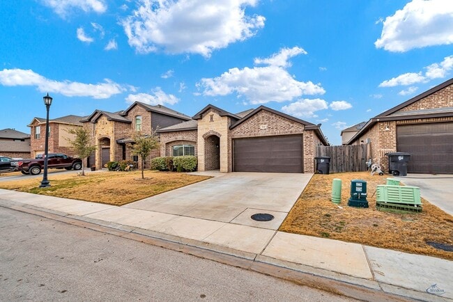 Building Photo - 7041 XIT Ranch Rd