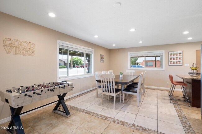 Building Photo - 8201 E Montecito Ave