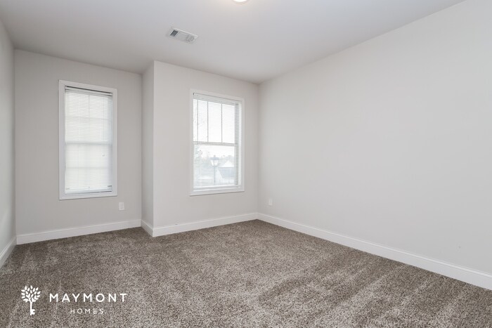 Building Photo - 905 Justice Dr