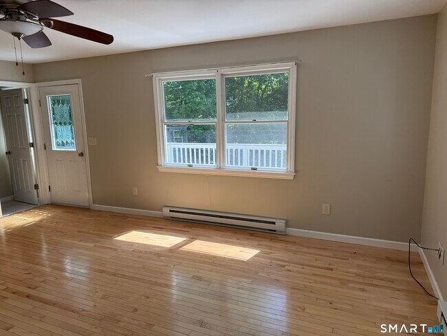 Building Photo - 308 Noank Ledyard Rd