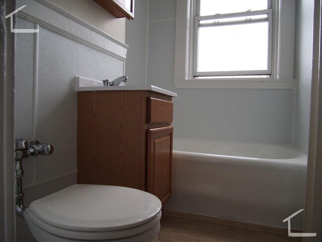 Building Photo - 1171 Boylston St