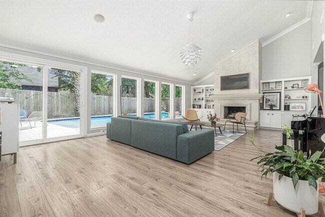 Building Photo - 1550 Wood Lodge Dr