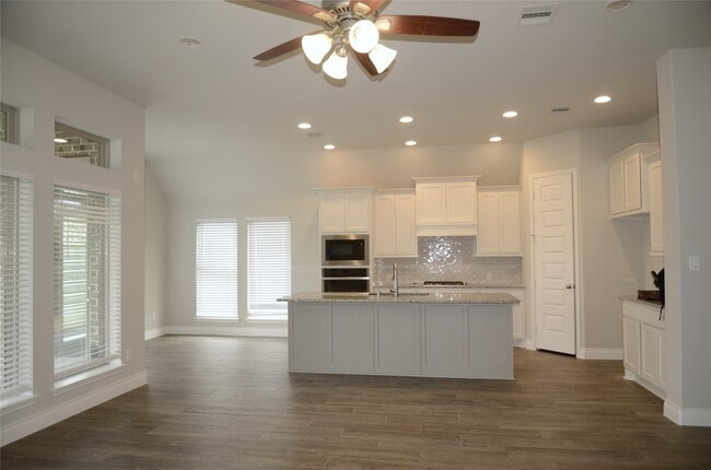 Building Photo - 10511 Forfar Ln