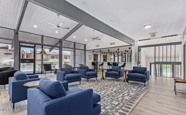 Building Photo - 8055 Thomas Rd