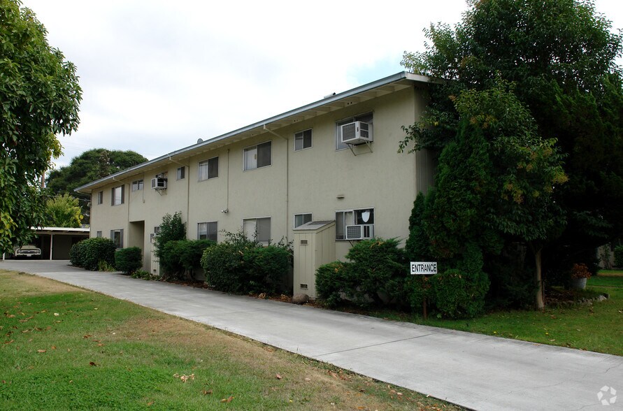 Building Photo - 220 Brookwood Ave