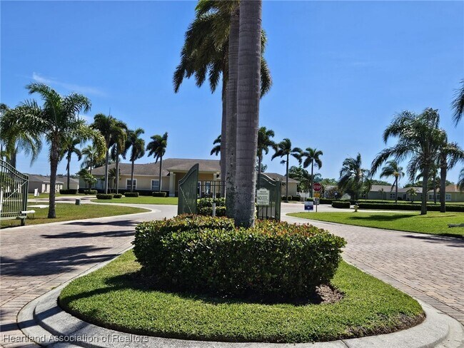 Building Photo - 1280 Stone Ridge Cir