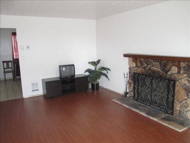 Building Photo - 3792 S 2000 E