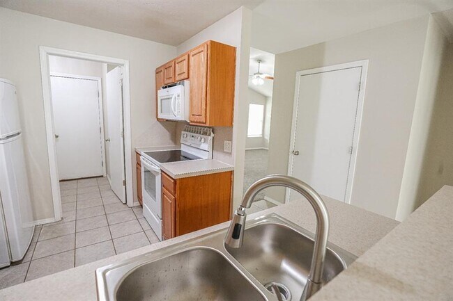 Building Photo - 2705 NW 187th Terrace