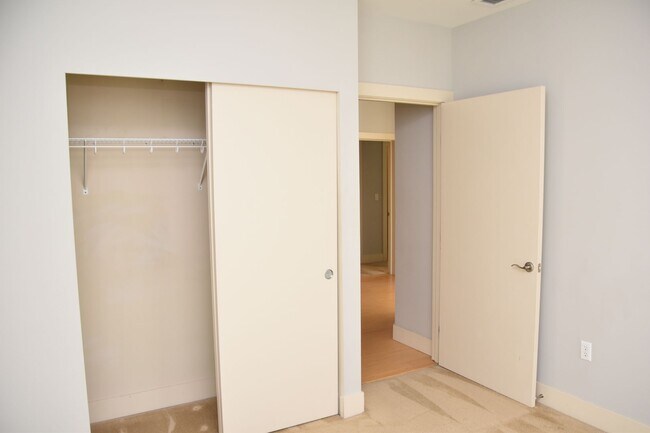 Building Photo - Coming soon! Stunning 2 Bedroom Tacoma Condo