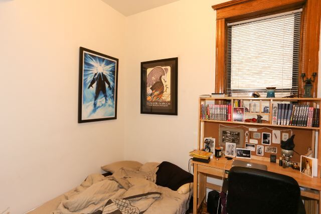 Building Photo - 1326 N Claremont Ave