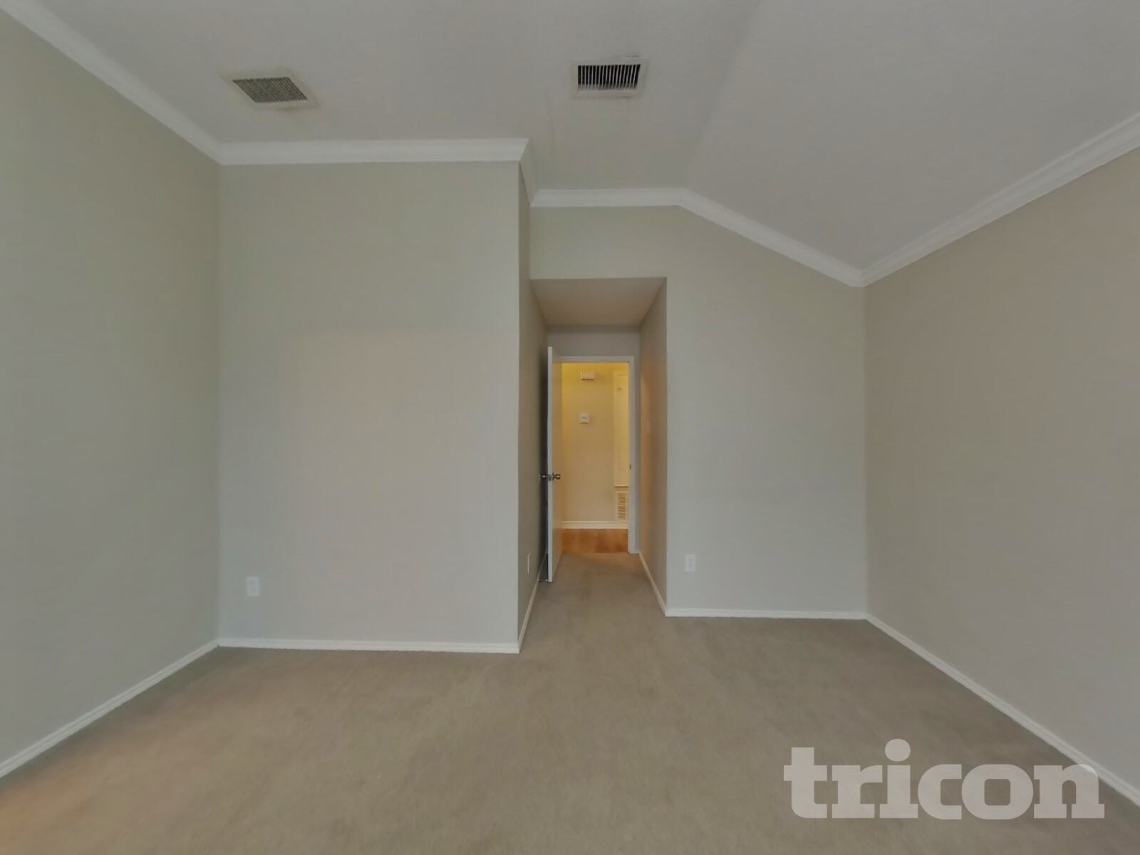 Building Photo - 143 Redbud Dr