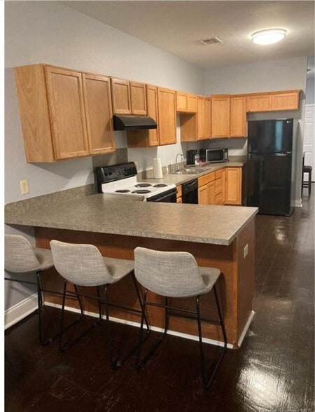 Building Photo - 2727 3rd St