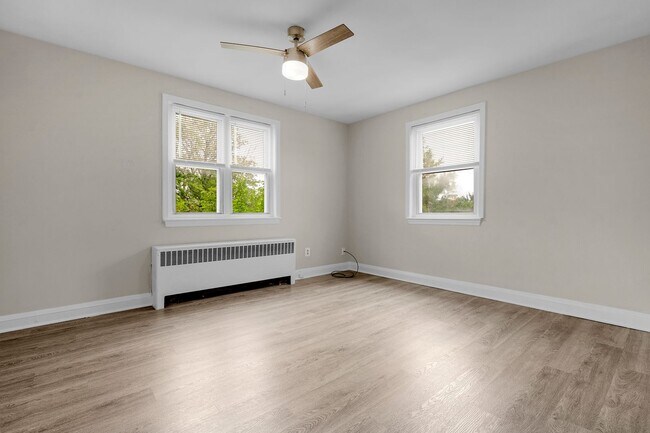 Building Photo - 1722 Yakona Rd