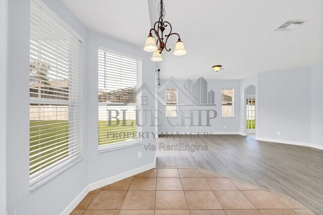 Building Photo - 10074 Iverson Dr
