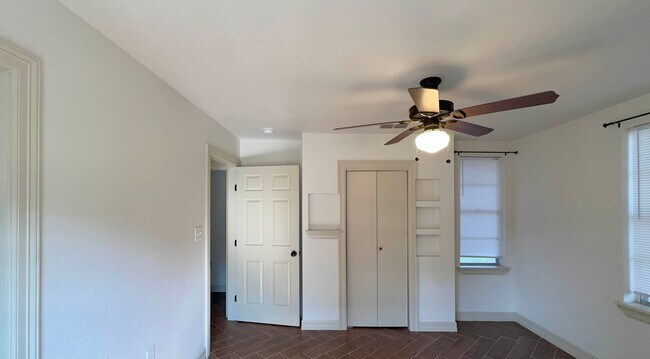 Building Photo - China Grove 4 bedroom, 3 bathroom