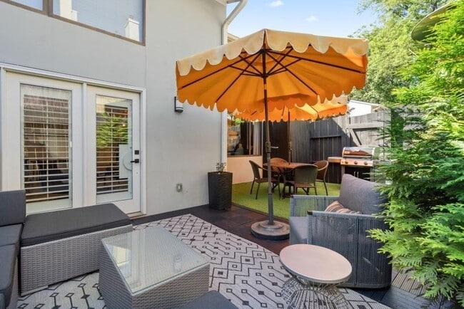 Building Photo - 3 Gilbert Trail NE