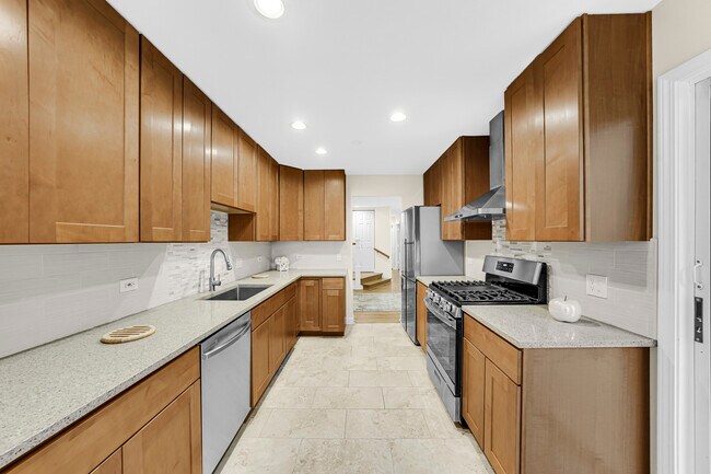 Building Photo - 1257 N Streamwood Ln