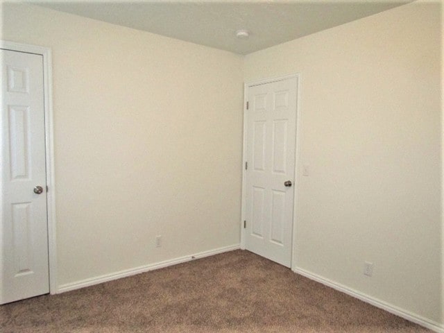 Building Photo - 817 Country Club Dr