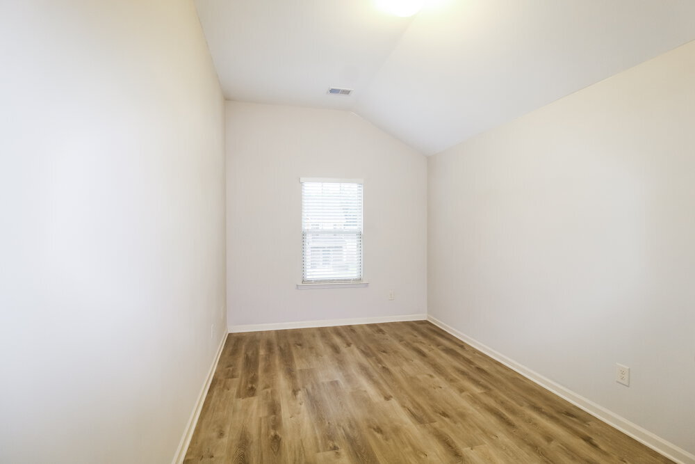 Building Photo - 221 Sableshire Way
