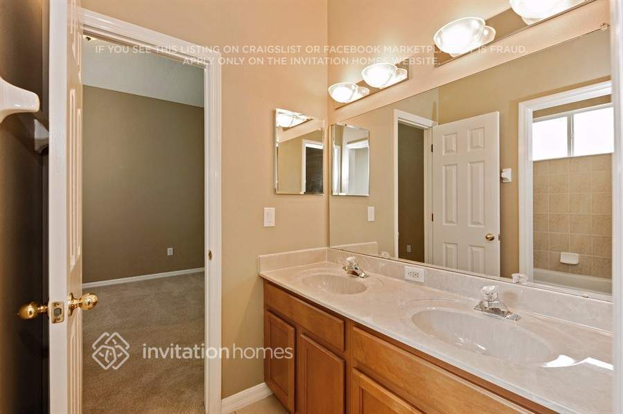 Building Photo - 22744 Robins Nest Ct