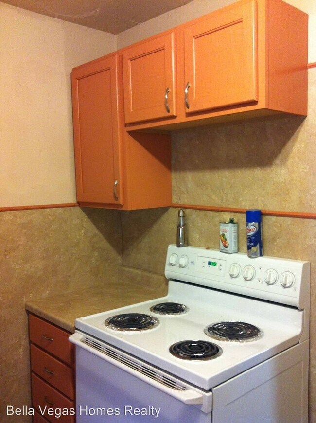 Building Photo - 2 br, 1 bath House - 409 N 9th St