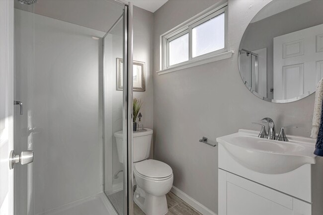 Building Photo - 354 Dana St