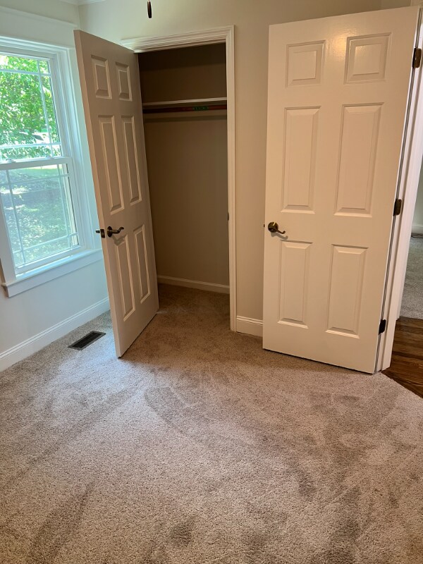 Building Photo - 2686 Douglas Ln