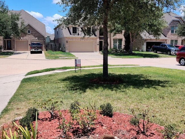 Building Photo - 3922 Camden Fields Ln