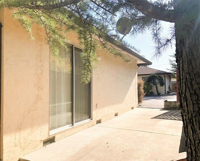 Building Photo - 8790 Petaluma Hill Rd