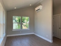 Building Photo - 199