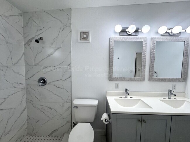 Building Photo - 1504 W 18th St