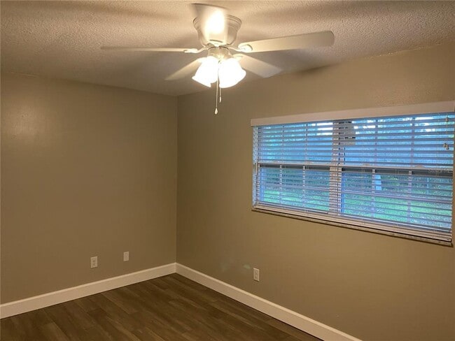 Building Photo - 3052 Unkaterri Ln