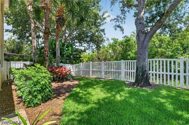 Building Photo - 14907 Sterling Oaks Dr