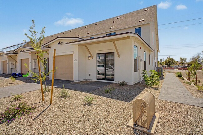 Building Photo - 8232 E University Dr