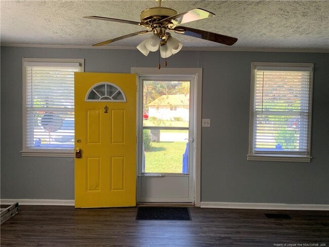 Building Photo - 602 Forest St