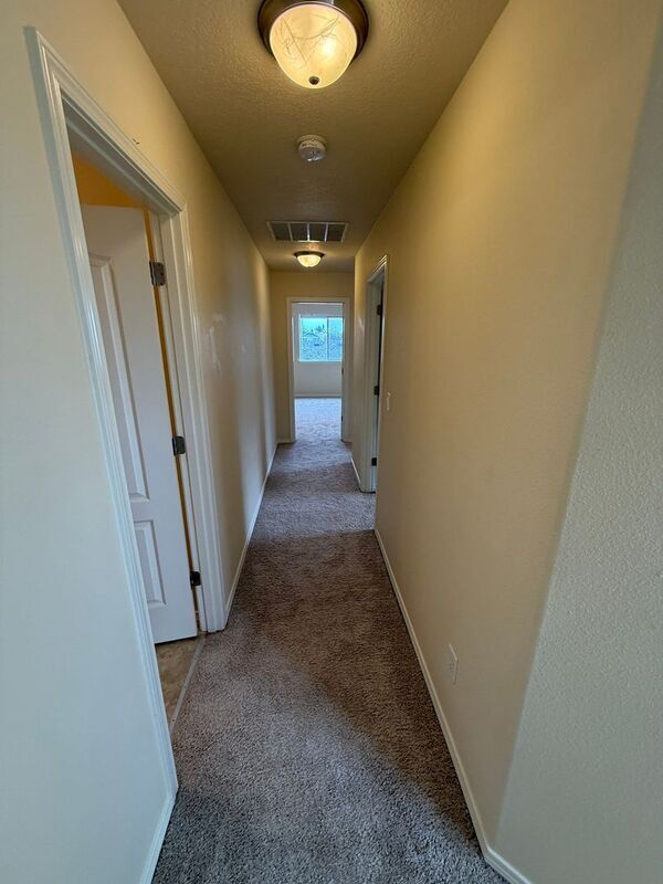 Building Photo - 4437 Creel Ave