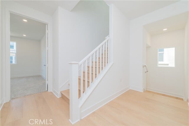 Building Photo - 446 Lobata