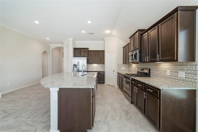 Building Photo - 16602 Highland Country Dr
