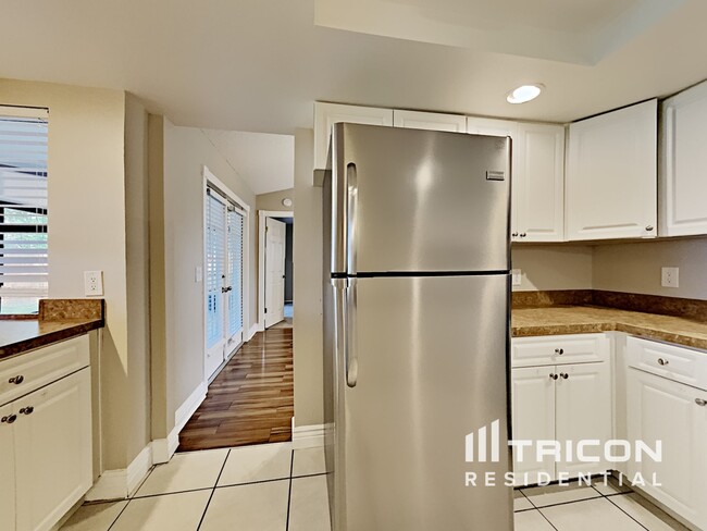 Building Photo - 8201 Golden Bear Loop