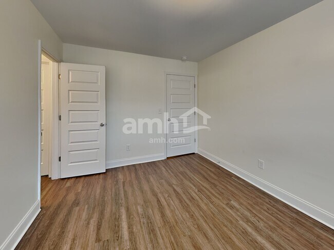 Building Photo - 5314 Tupelo St