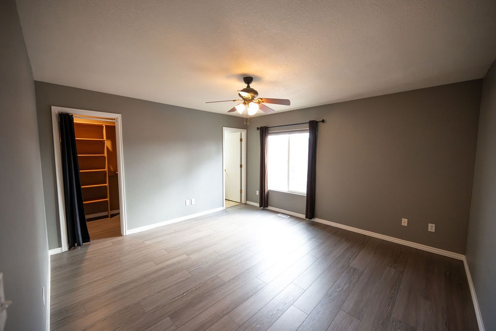 Building Photo - 350 Plowman Ct