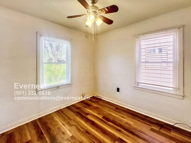 Building Photo - 1320 Adams St