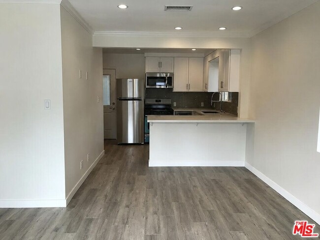 Building Photo - 3345 Helms Ave