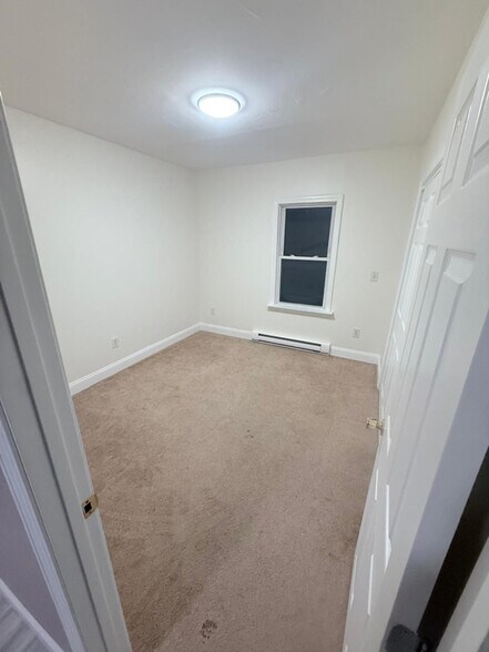 Building Photo - 8 Colby St