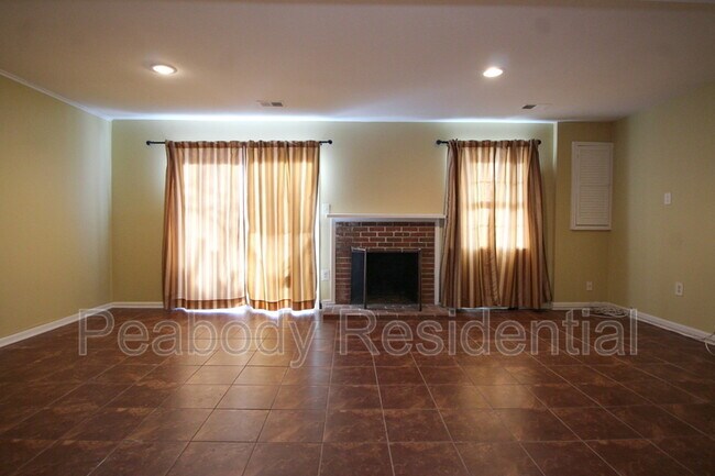 Building Photo - 8072 Sleepy View Ln