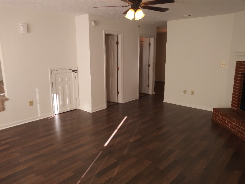 Building Photo - 318 Highland Park Dr