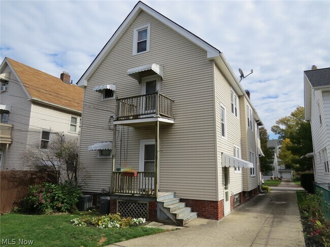 Building Photo - 2126 Richland Ave