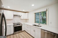 Building Photo - 11571 Shadbush Ct