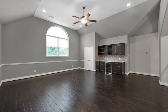 Building Photo - 42 Caprice Bend Pl