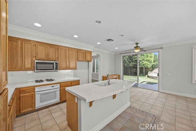 Building Photo - 5050 Stone Ridge Dr